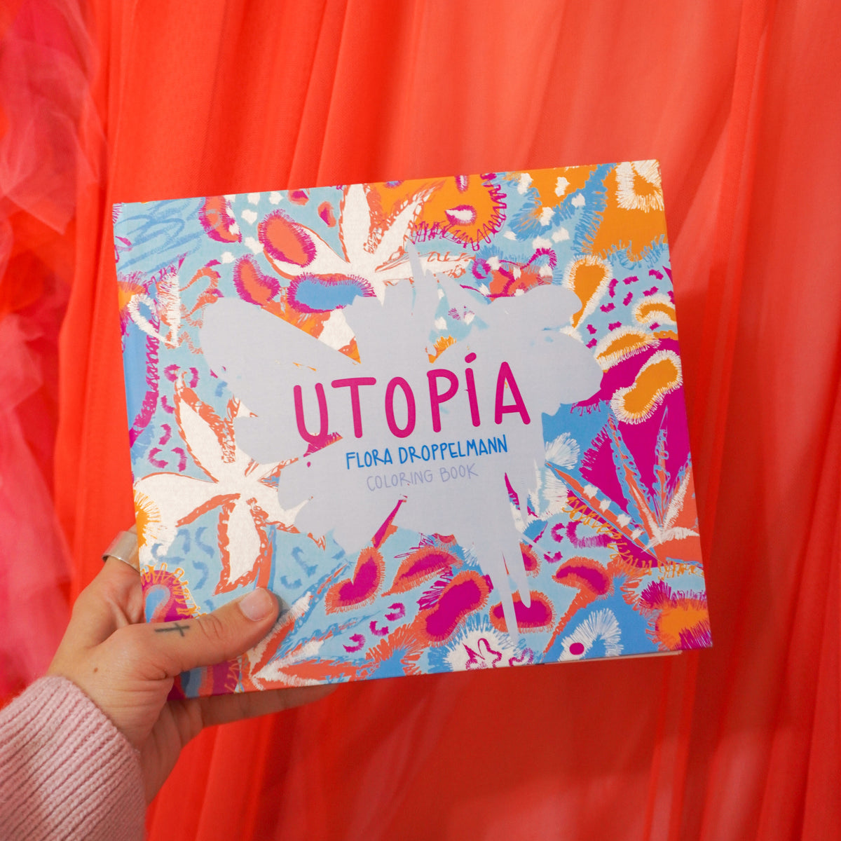 UTOPÍA COLORING BOOK