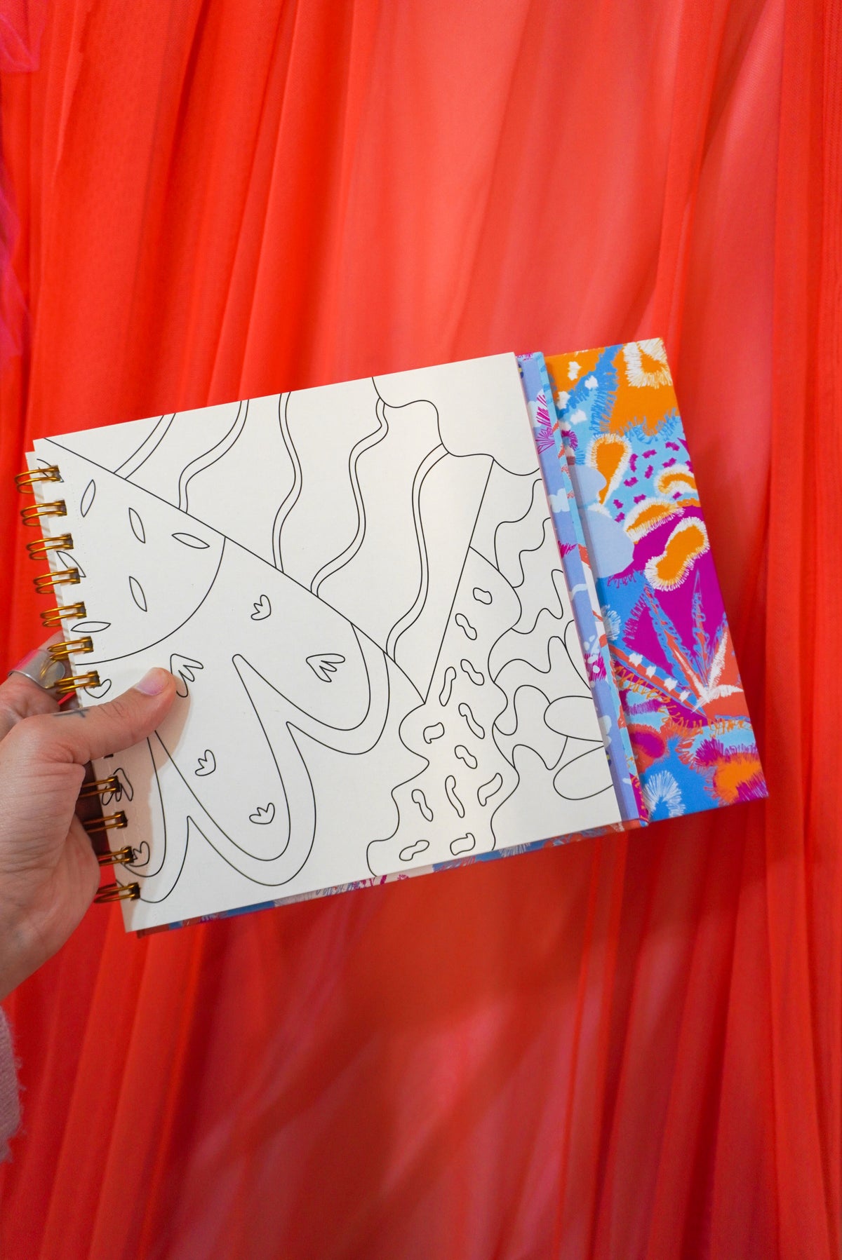 UTOPÍA COLORING BOOK